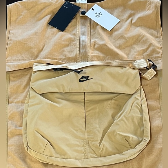 NWT NIKE NSW SPORTSWEAR GILET TECH PACK UNLINED VEST MEN’S SZ XXL-TALL FULL ZIP - Picture 15 of 16